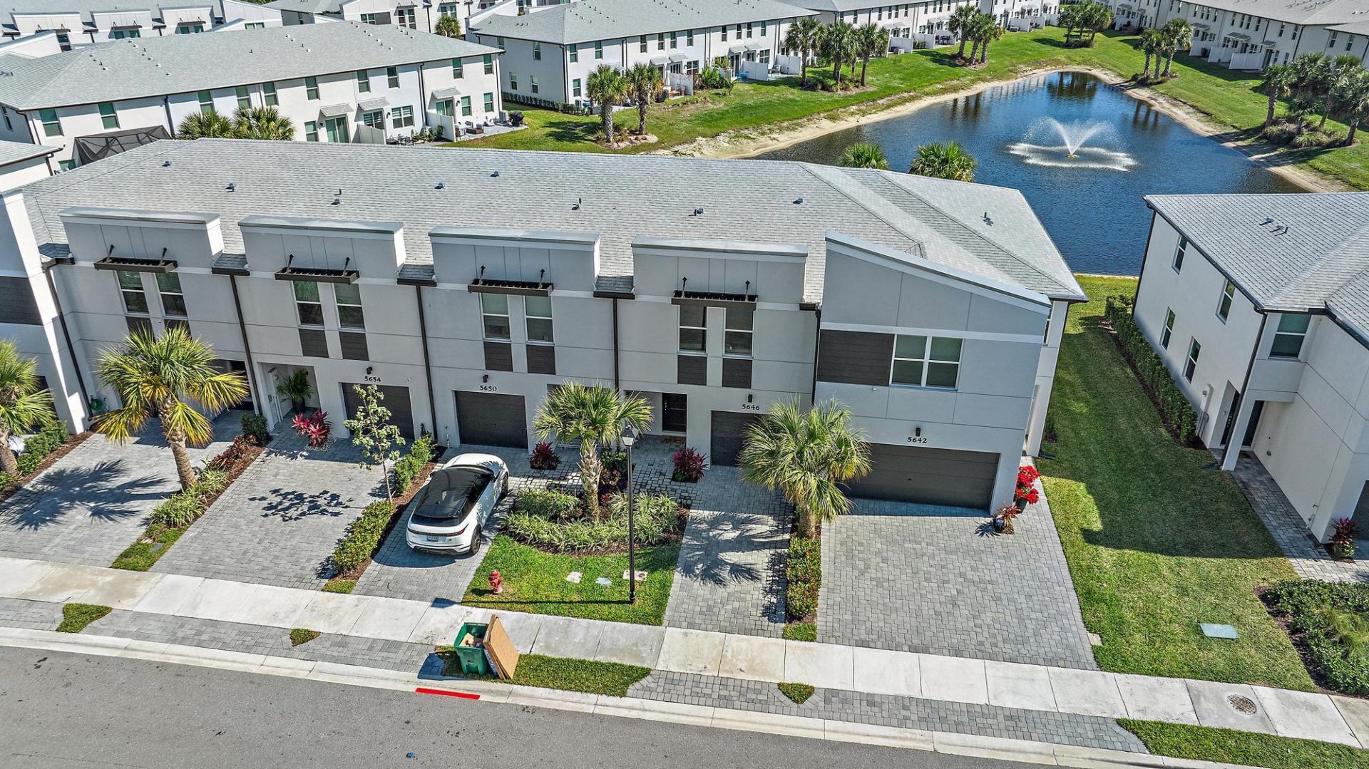 5646 Enclave Drive, Mangonia Park, FL 33407 Photo