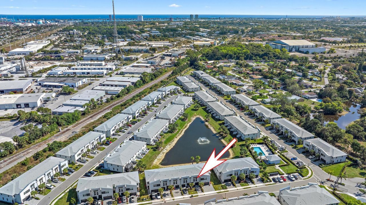 5646 Enclave Drive, Mangonia Park, FL 33407 Photo