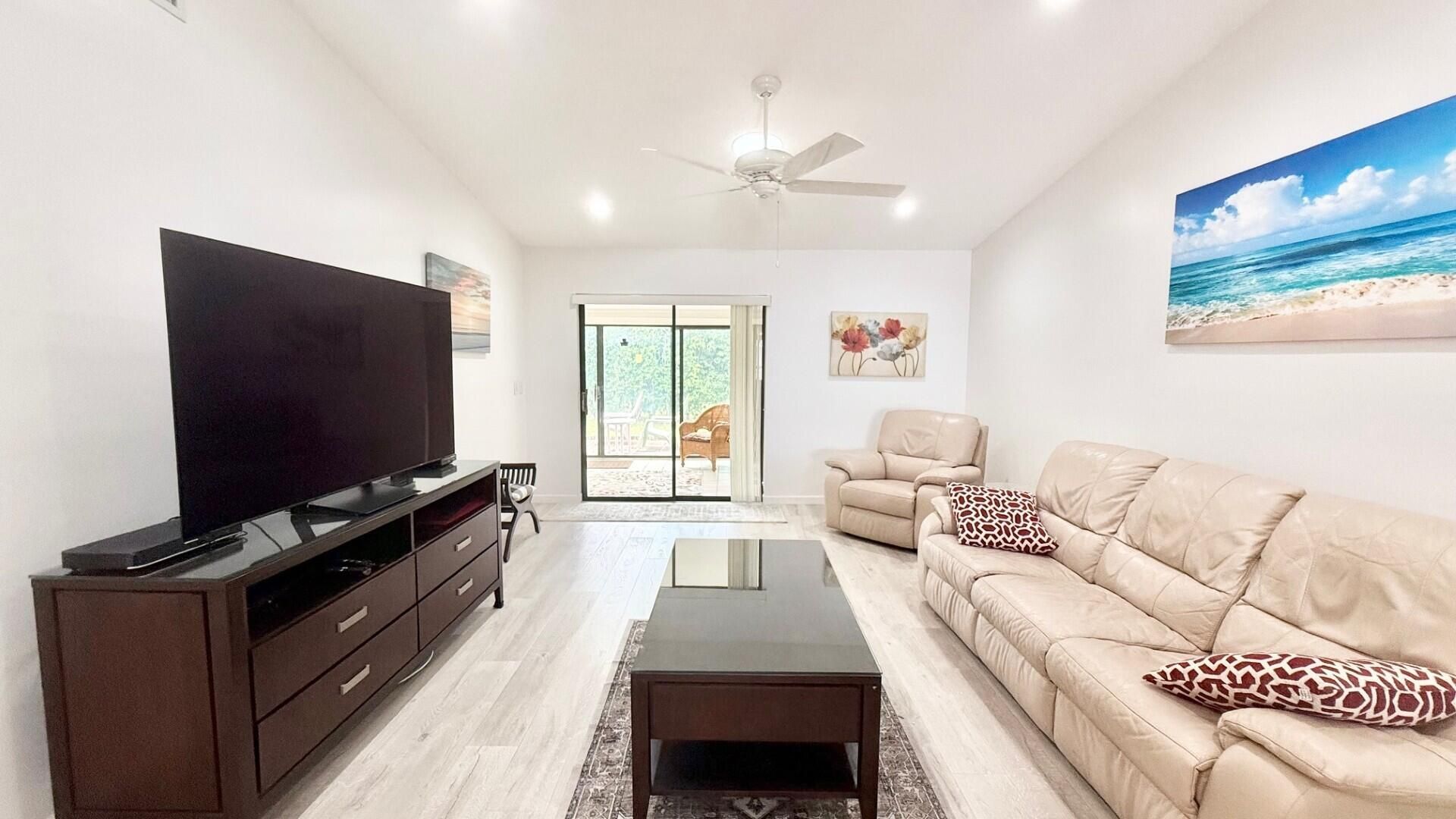 2641 W Gately Drive, Unit 2302, West Palm Beach, FL 33415 Photo