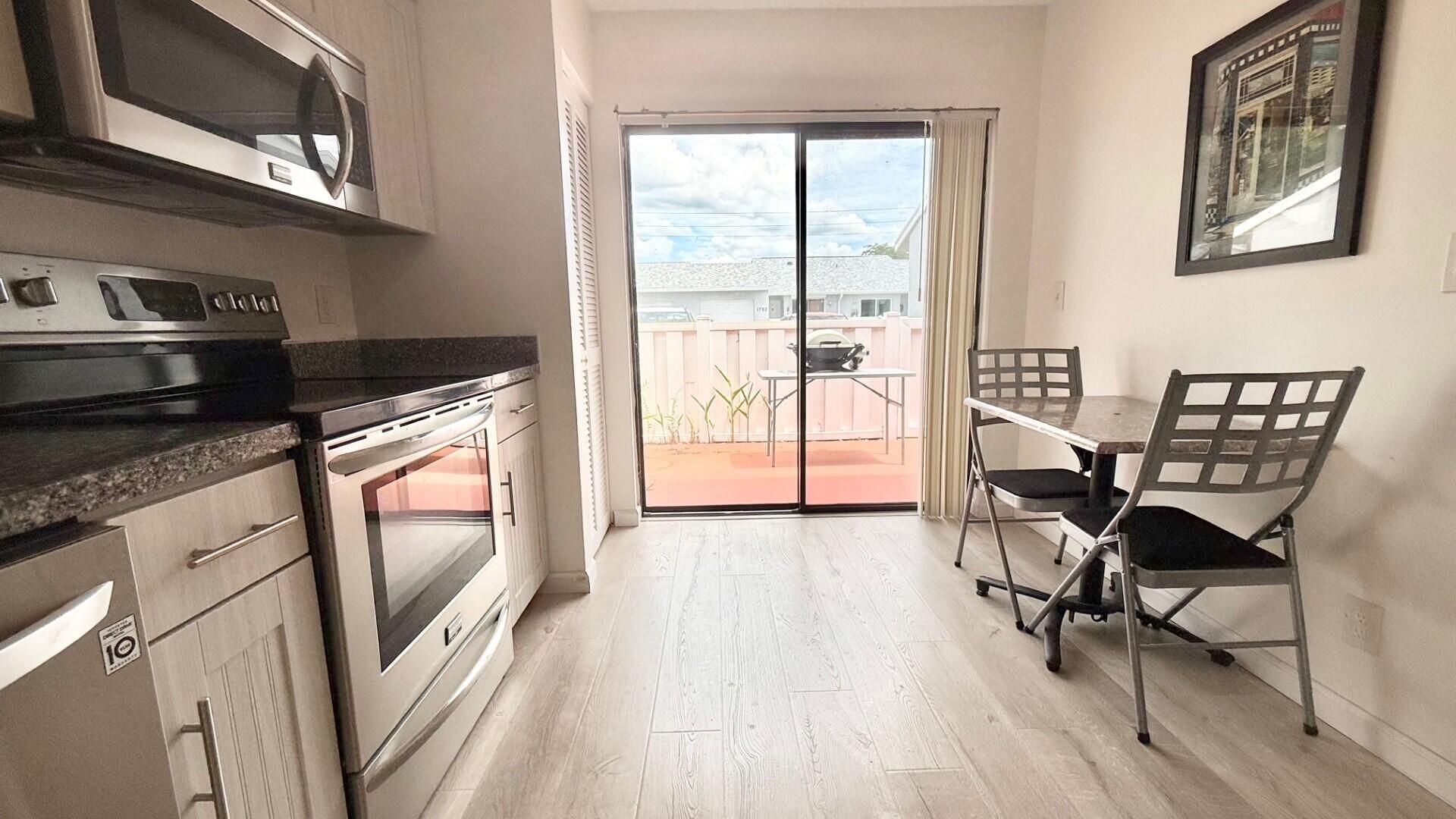 2641 W Gately Drive, Unit 2302, West Palm Beach, FL 33415 Photo