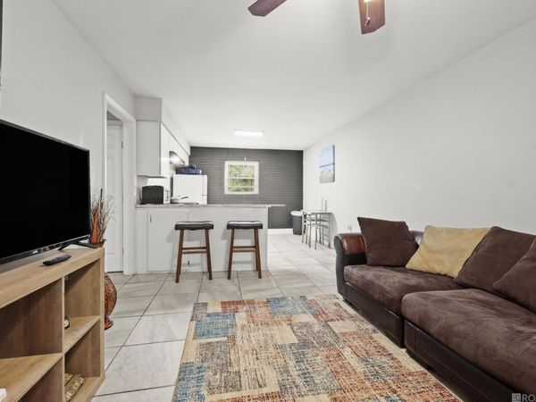 1220 W Chimes, Baton Rouge, LA 70802