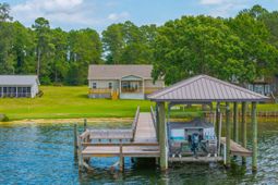 1083 Copperhead Road photo 4