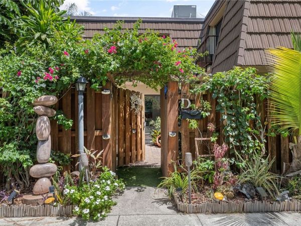 1166 6th Avenue, Unit 5D, Vero Beach, FL 32960