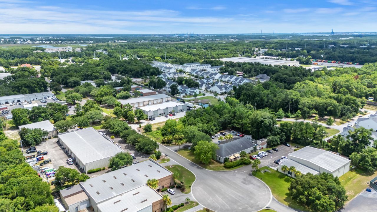 481 Jessen Lane Photo 4