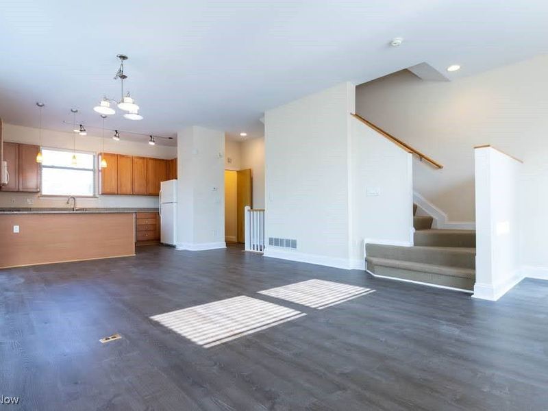 12581 Larchmere Boulevard, Unit 1, Cleveland, OH 44120 Photo 6