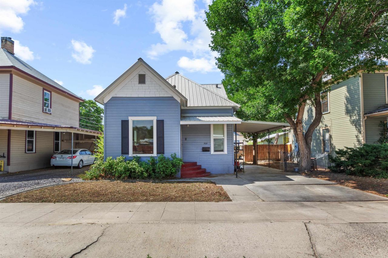 308 E 4th Street, Delta, CO 81416 Main Photo