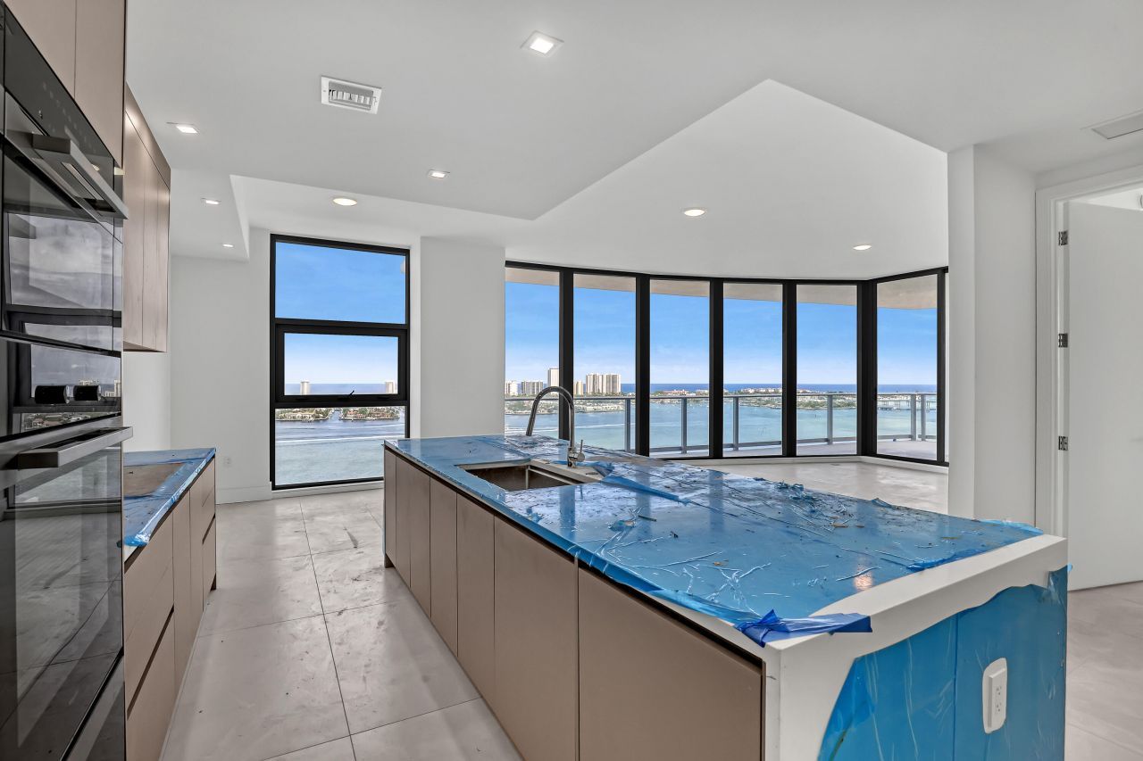 220 Lake Shore Drive, Unit N-2103, Lake Park, FL 33403 Photo