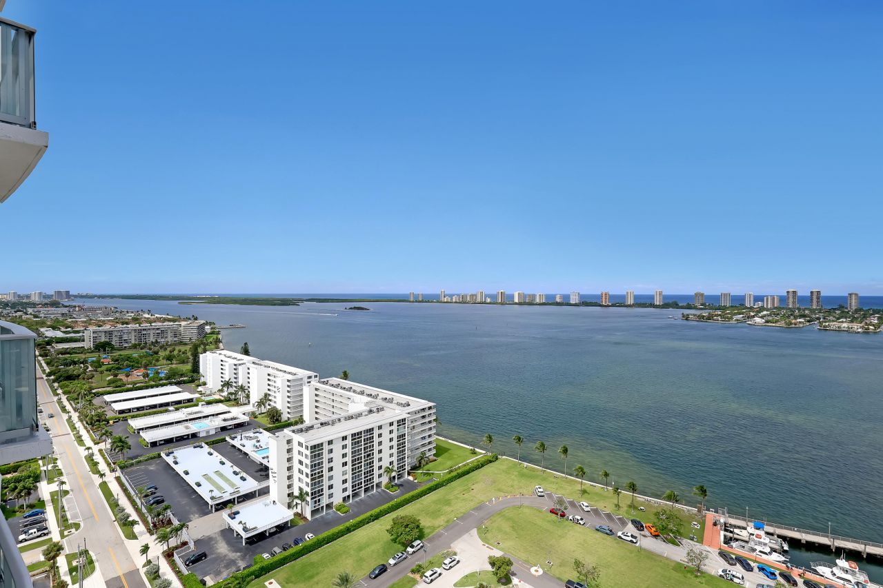 220 Lake Shore Drive, Unit N-2103, Lake Park, FL 33403 Photo