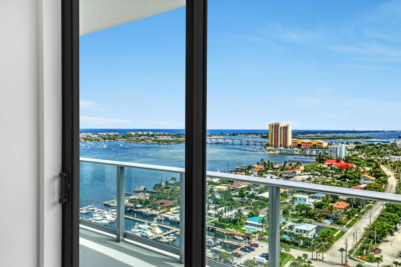 220 Lake Shore Drive, Unit N-2103, Lake Park, FL 33403 Photo