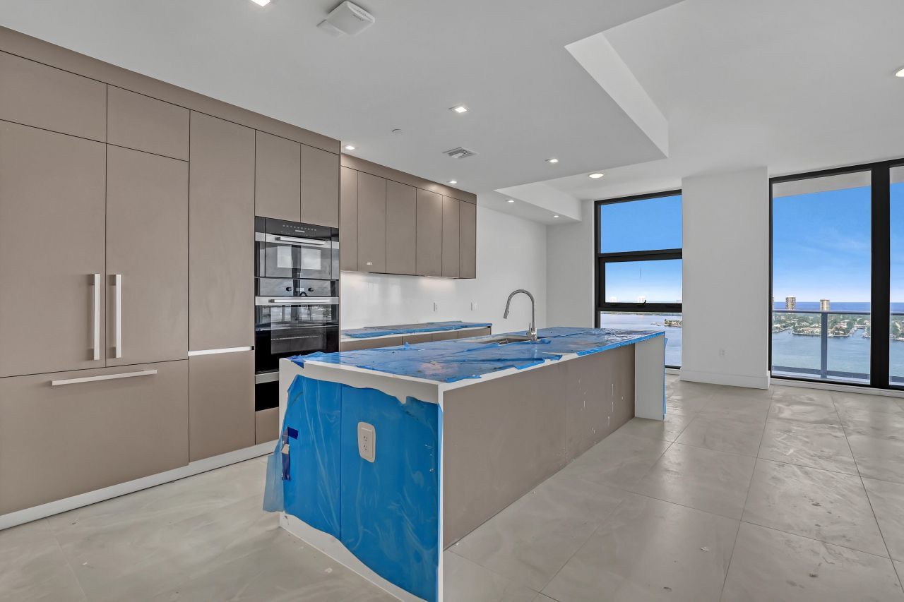 220 Lake Shore Drive, Unit N-2103, Lake Park, FL 33403 Photo