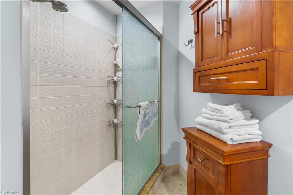 4018 Crayton Rd, Unit B2, Naples, FL 34103 Photo