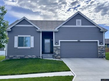 9405 N 171 Street, Bennington, NE 68007