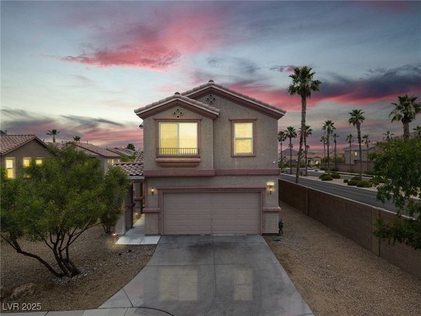 9177 Dazzle Accent Court, Las Vegas, NV 89149