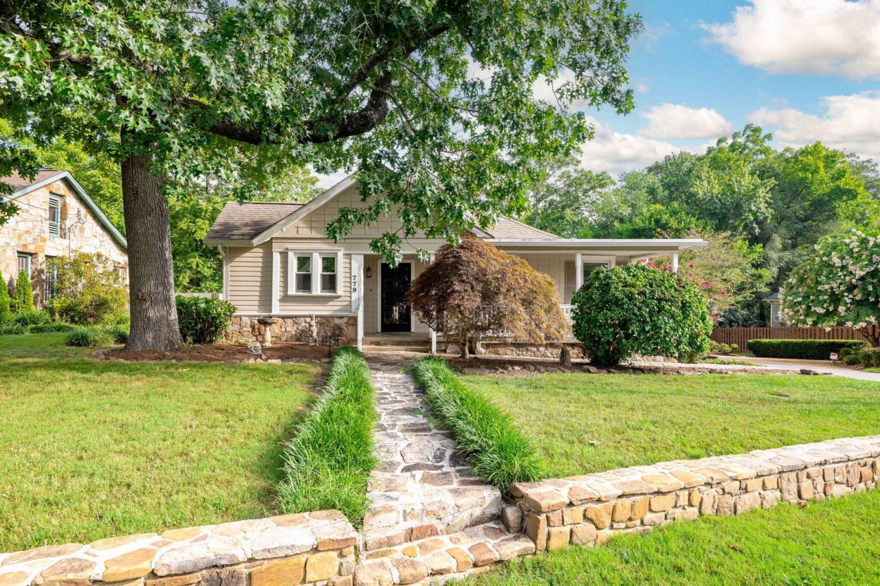 779 James Boulevard, Signal Mountain, TN 37377 Main Photo