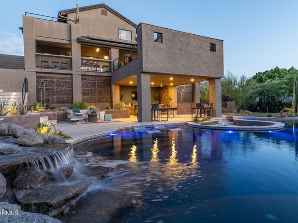 1136 E Forest Hills Drive, Phoenix, AZ 85022