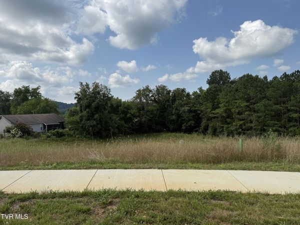 139 Glaze Farm Way, Johnson City, TN 37601