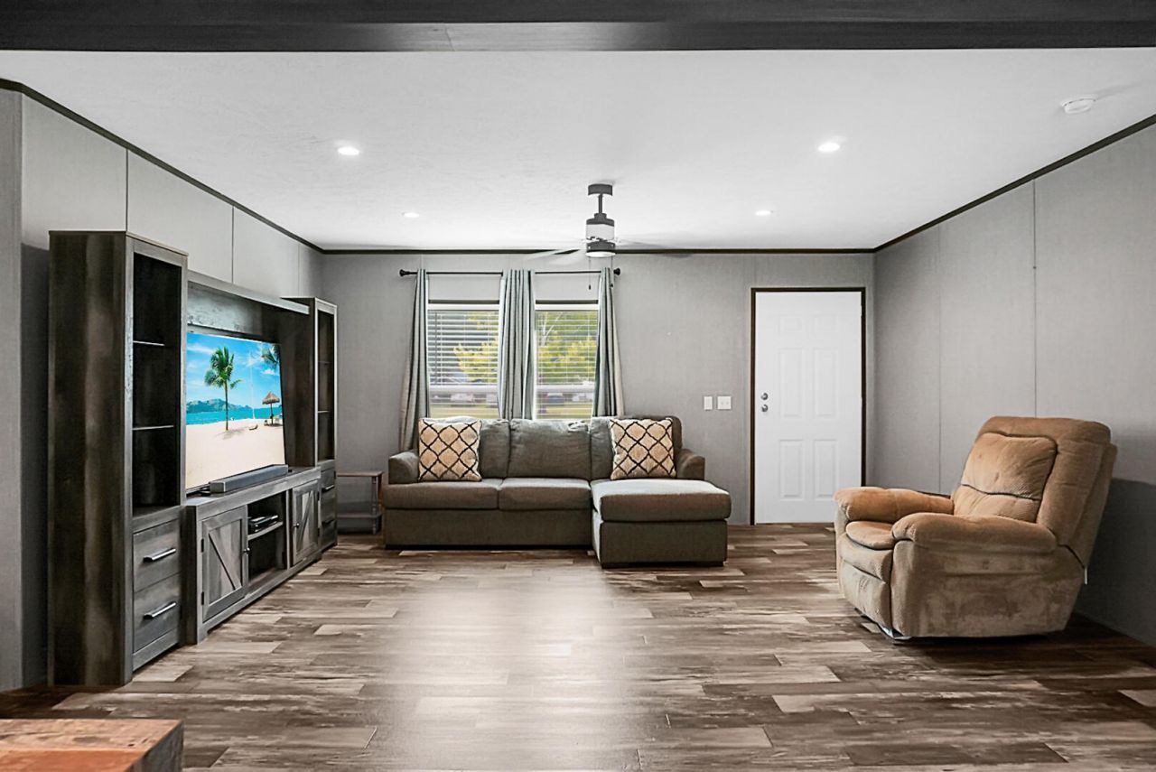 317 Pooshee Plantation Way Photo 6