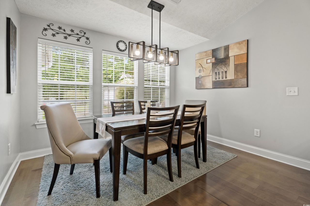 285 Camrose Way Photo 13