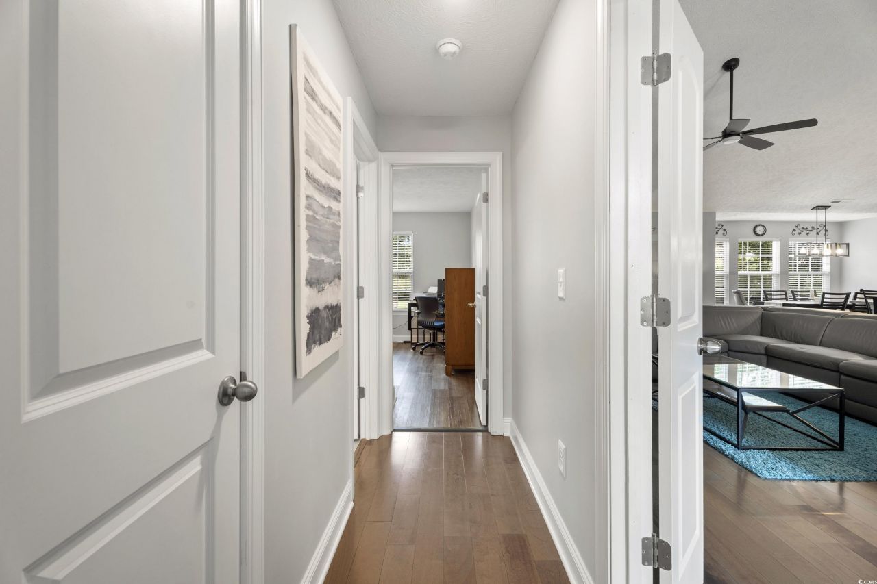 285 Camrose Way Photo 22