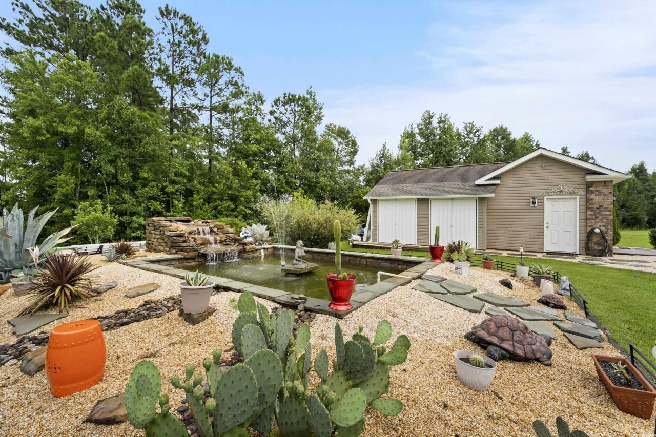 285 Camrose Way Photo 25