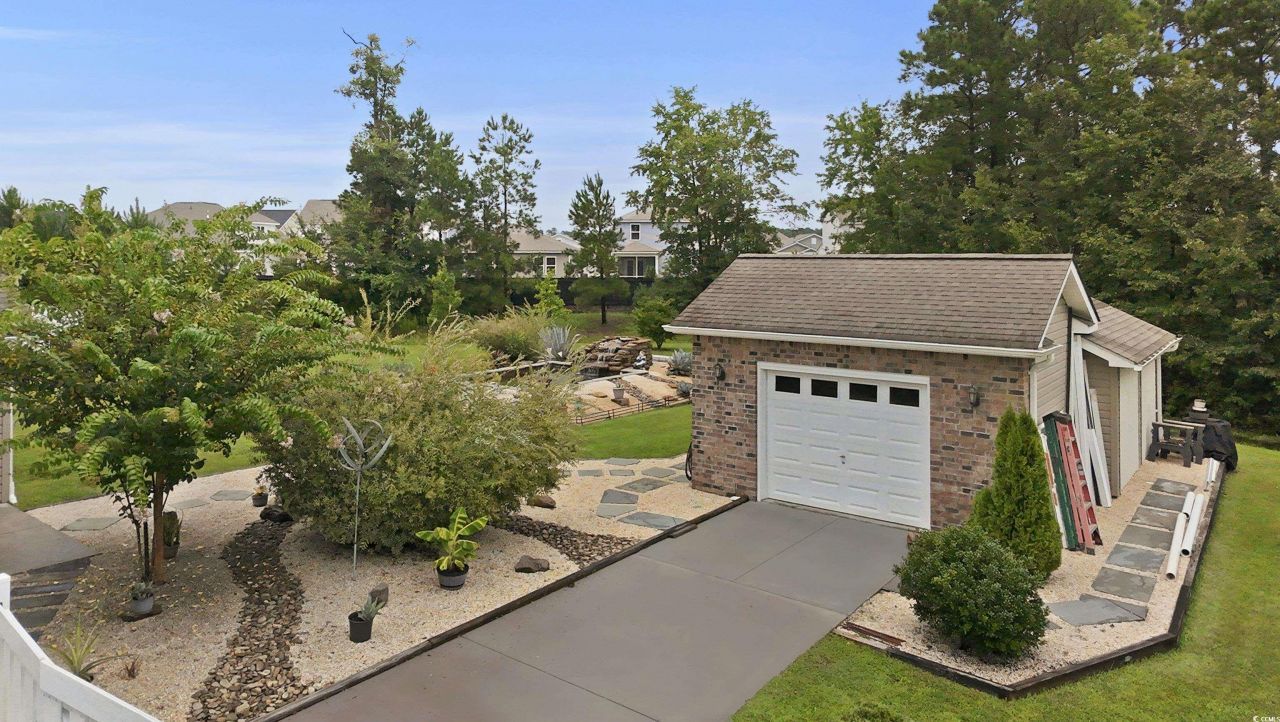 285 Camrose Way Photo 31