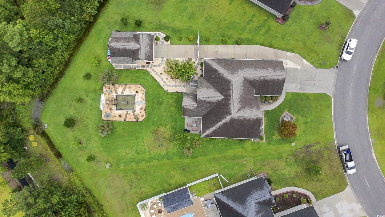 285 Camrose Way Photo 36