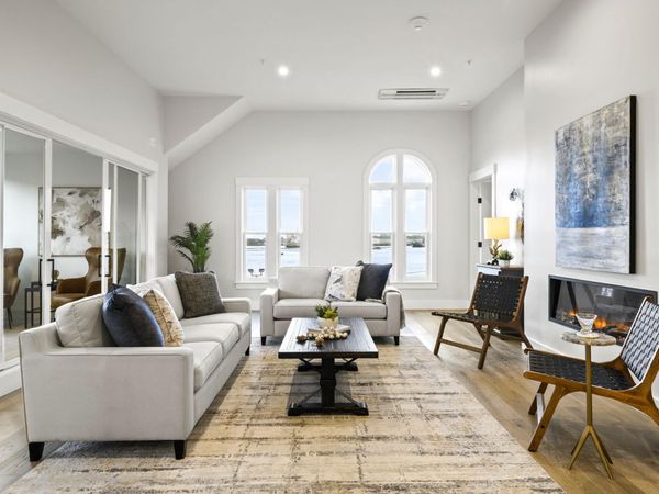 2 India Street, Unit 4, Portland, ME 04101