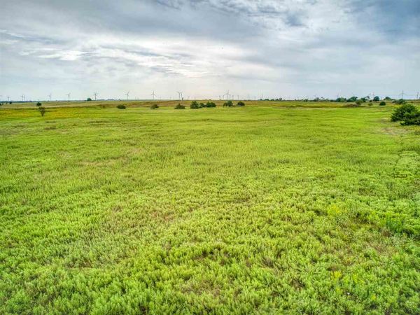 E County Line Road, Tonkawa, OK 74653