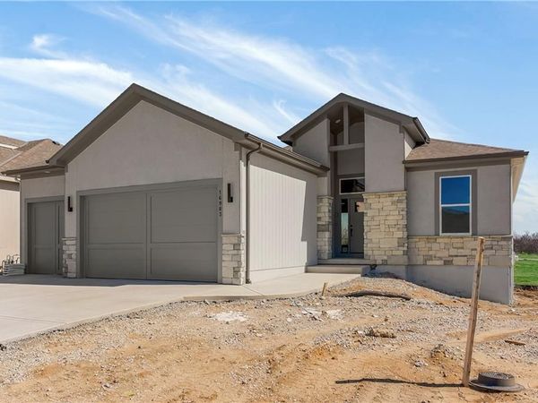 16983 S Cheshire Street, Olathe, KS 66062