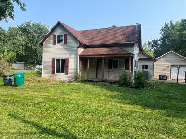 950 Main Street, Stanhope, IA 50246