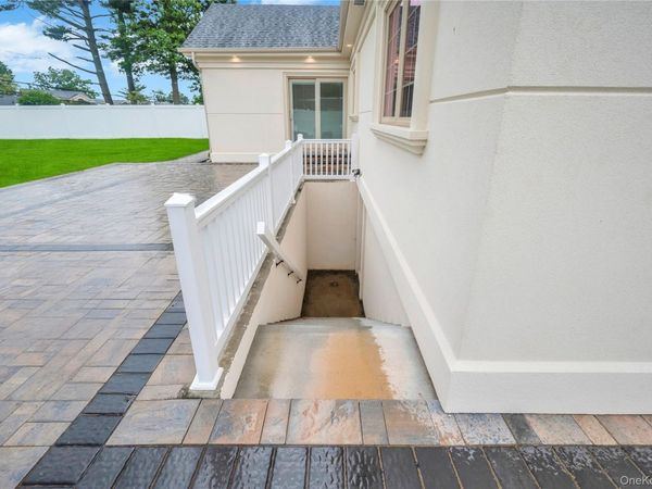 16 Violet Avenue, Hicksville, NY 11801