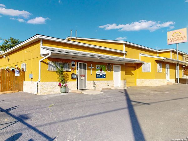 1222 Fredericksburg, San Antonio, TX 78201