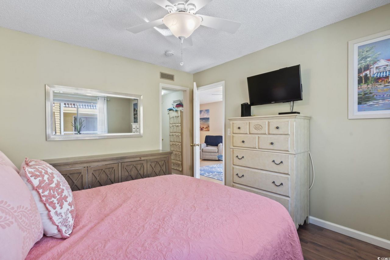 1425 N Waccamaw Dr. Photo 18