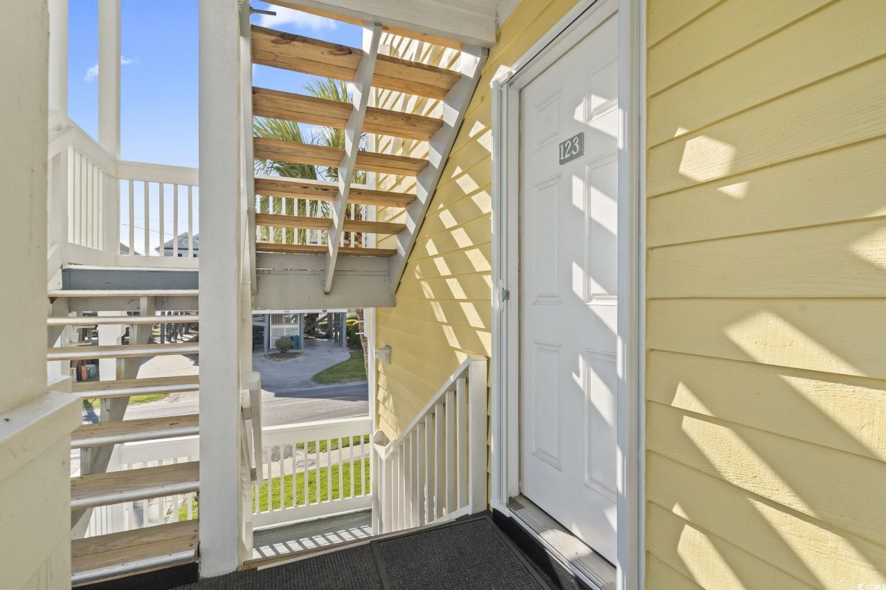 1425 N Waccamaw Dr. Photo 37