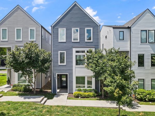 225 Sterling Point Cir, Nashville, TN 37209