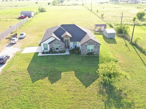 351 Mesa Ridge, Decatur, TX 76234