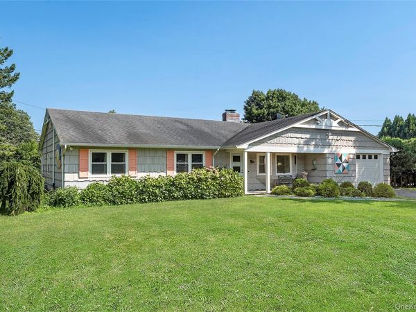 38 Liberty Street, Westhampton Beach, NY 11978