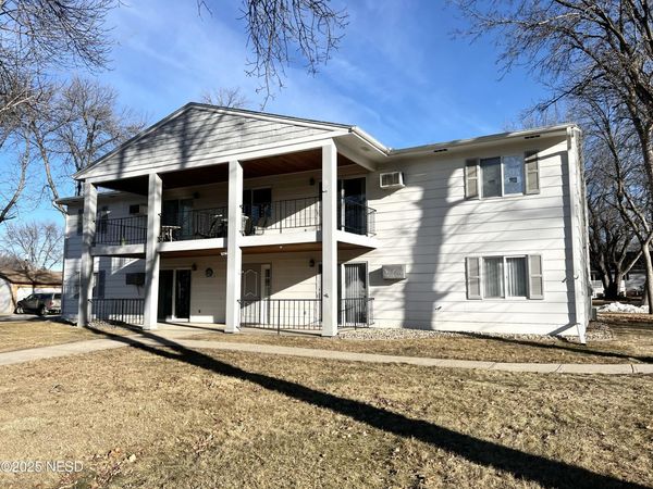 501 S 7TH STREET, Milbank, SD 57252