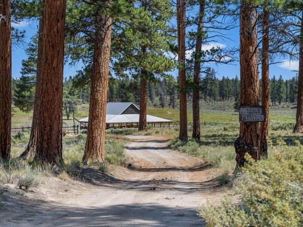 76231 Highway 31, Fort Rock, OR 97735