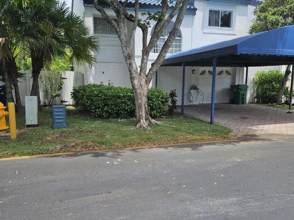 21109 NE 3 Court, Miami, FL 33179