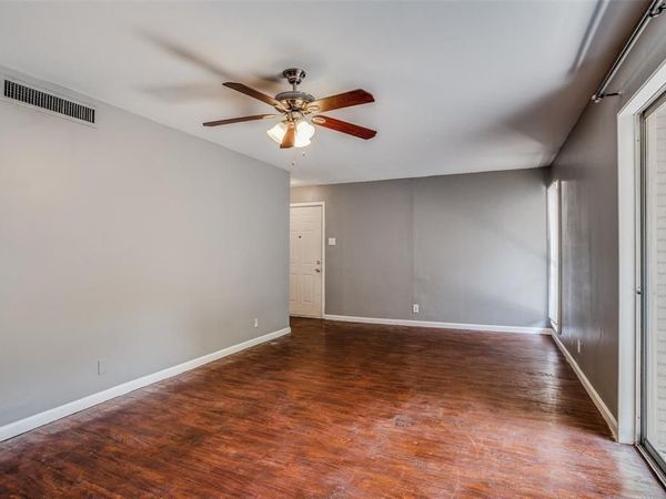 982 S Weatherred Drive, Unit B, Richardson, TX 75080