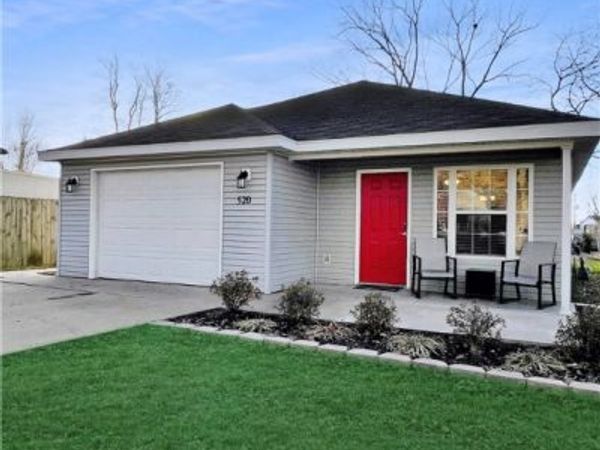 520 SE D Street, Bentonville, AR 72712