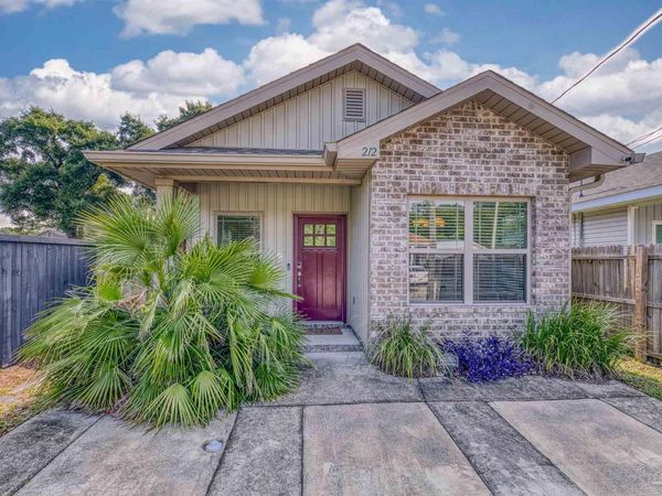 212 S J St, Pensacola, FL 32502