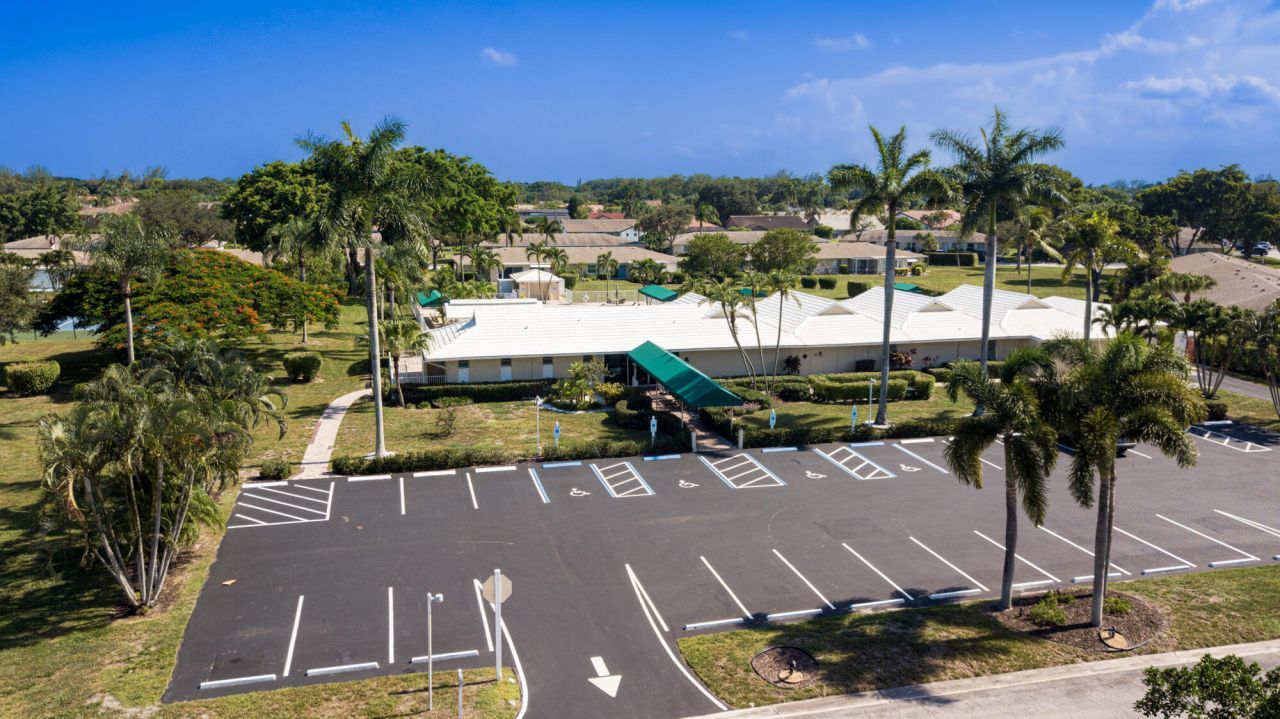 8666 Bella Vista Drive, Unit 111, Boca Raton, FL 33433 Photo