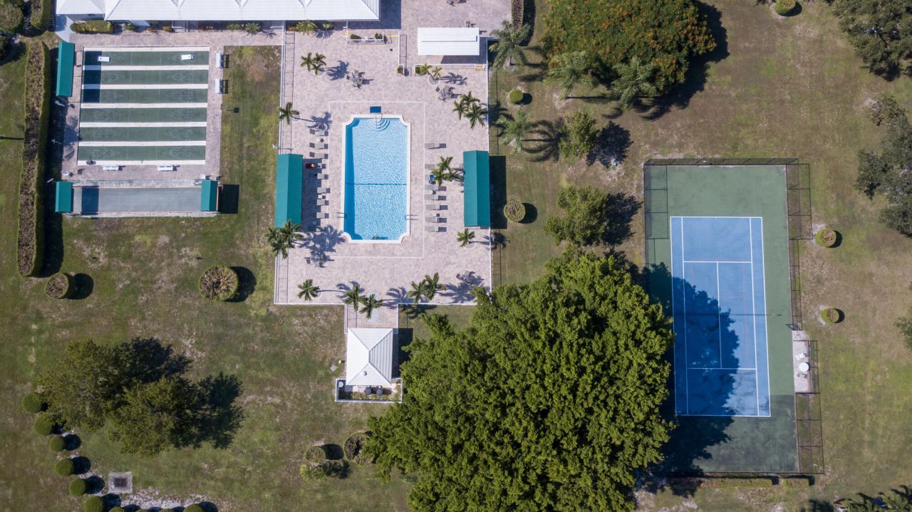 8666 Bella Vista Drive, Unit 111, Boca Raton, FL 33433 Photo