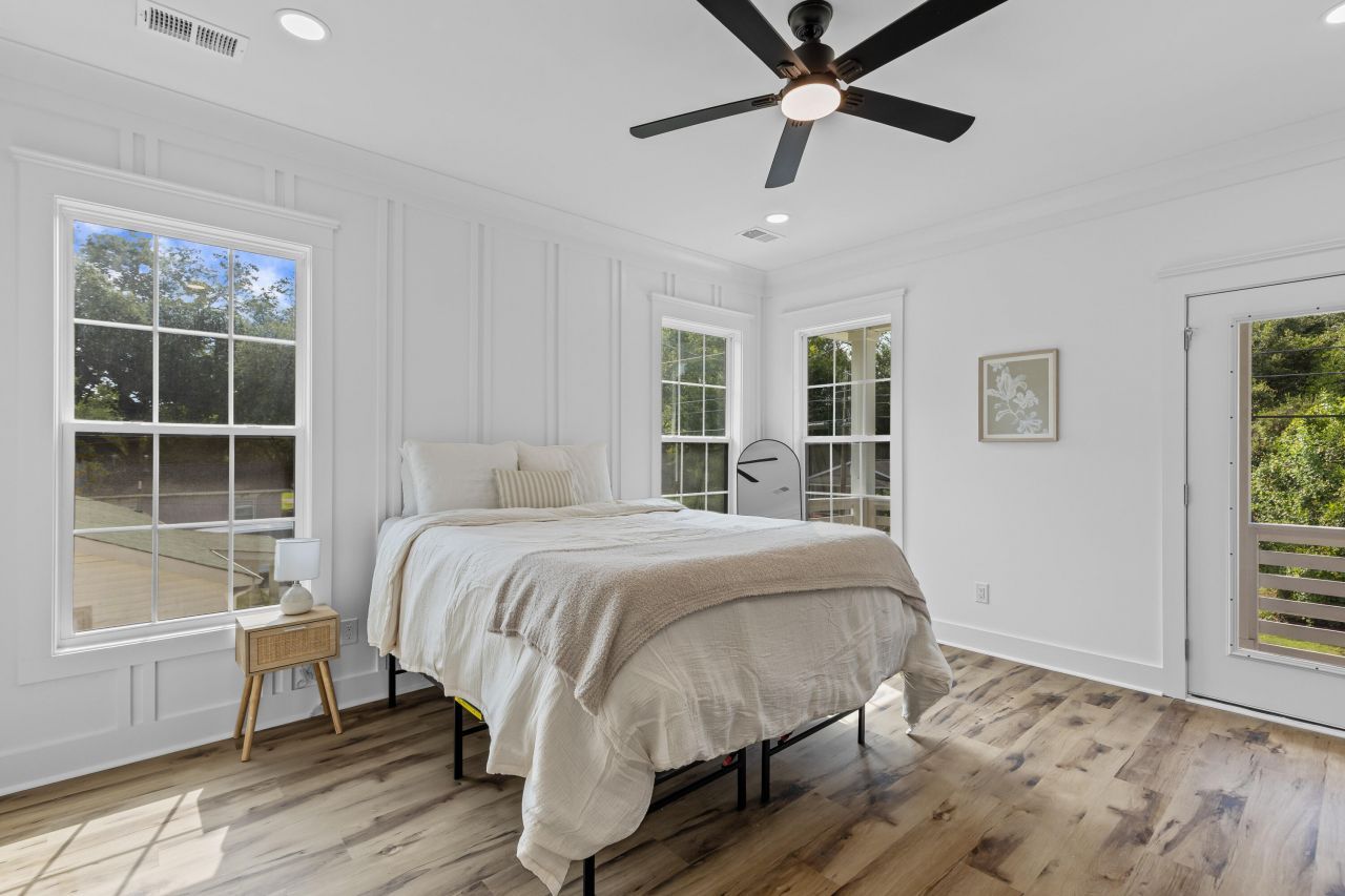 1918 Emden Street Photo 15