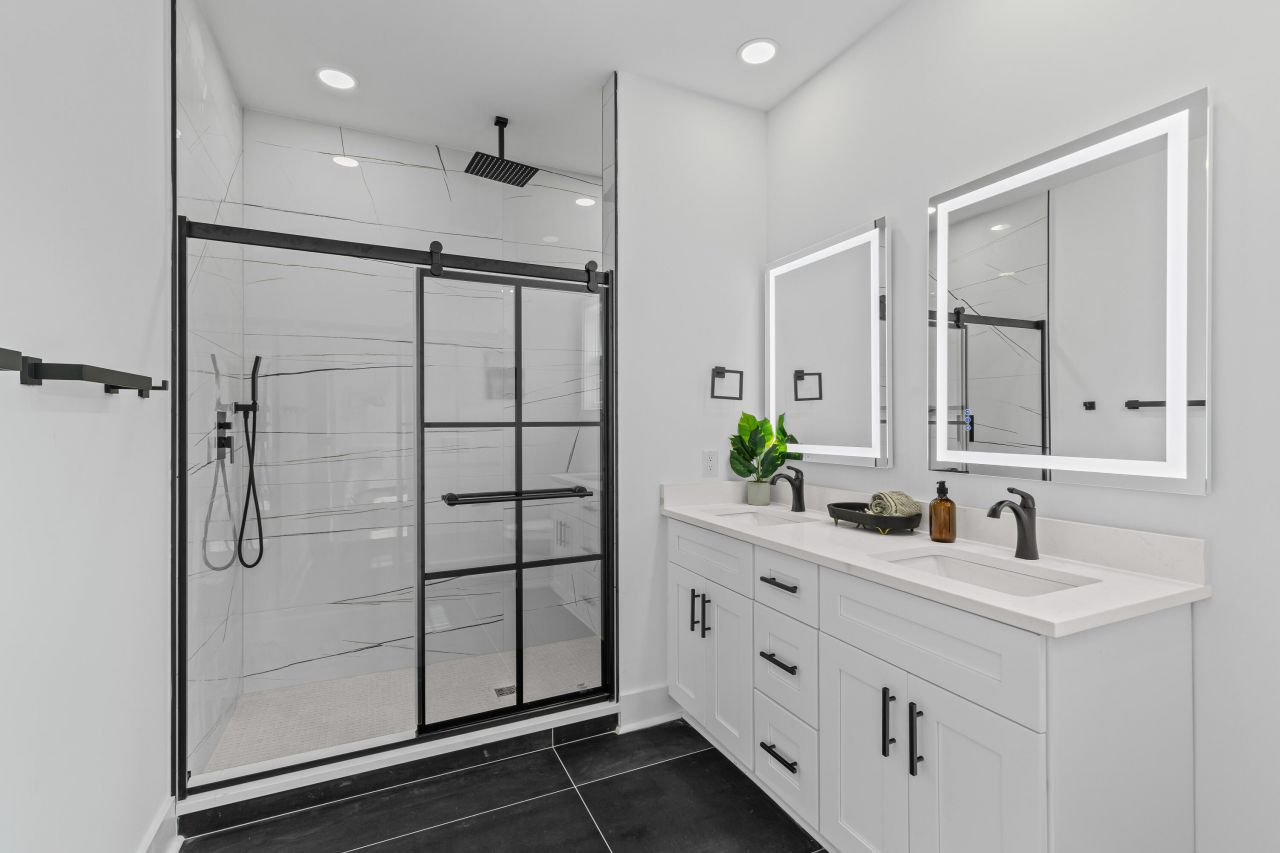 1918 Emden Street Photo 19