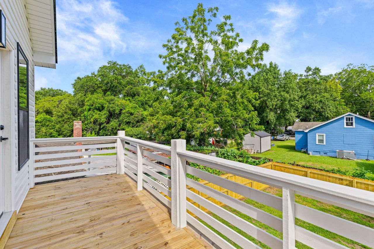 1918 Emden Street Photo 29