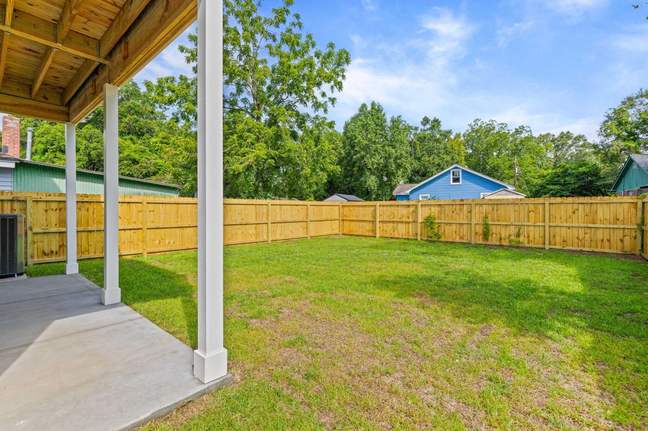 1918 Emden Street Photo 30