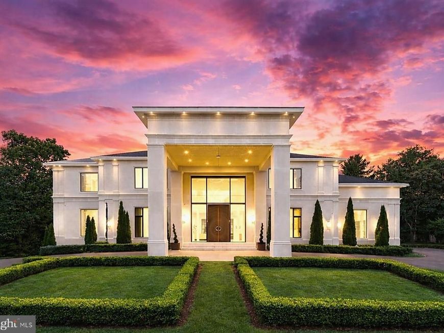 8880 Bradley Boulevard, Bethesda, MD 20817 Main Photo